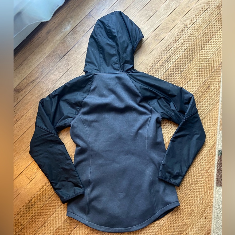 North Face Jacket - Picture 2 of 2